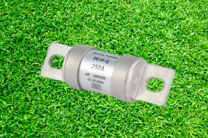 500VDC বোল্ট টাইপ ফিউজ, সেমিকন্ডাক্টর সিরামিক 150Amp ফাস্ট অ্যাক্টিং ফিউজ