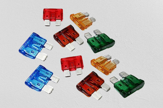 32VDC লো ভোল্টেজ ফিউজ, 40 Amp মিনি ব্লেড ফিউজ ISO8820 স্ট্যান্ডার্ড