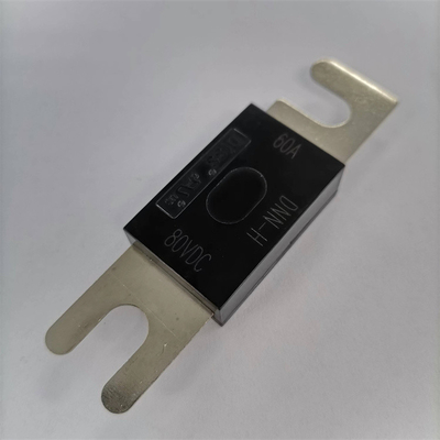 দুই চাকার গতিশীল বাইকের জন্য DC150V বৈদ্যুতিক গাড়ির উচ্চ ভোল্টেজ ফিউজ