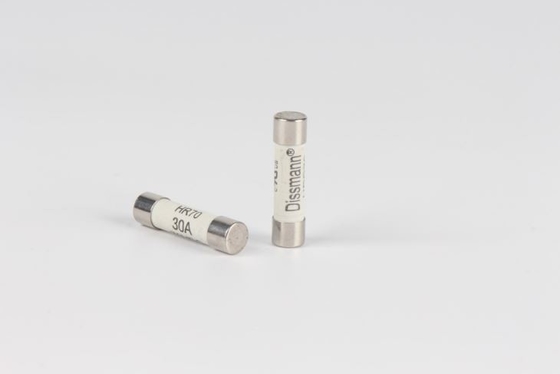 HR70 5G কমিউনিকেশন সেমিকন্ডাক্টর ফিউজ 2.5KA 70VDC বাধা দিচ্ছে